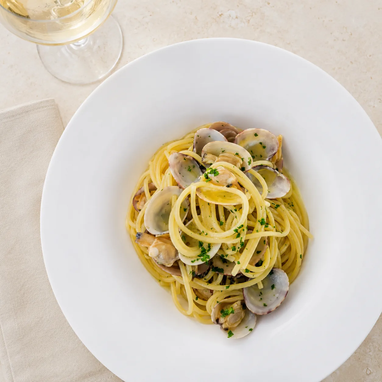 Spaghetti alle vongole al chiosco del Bagno Carla, Forte dei Marmi